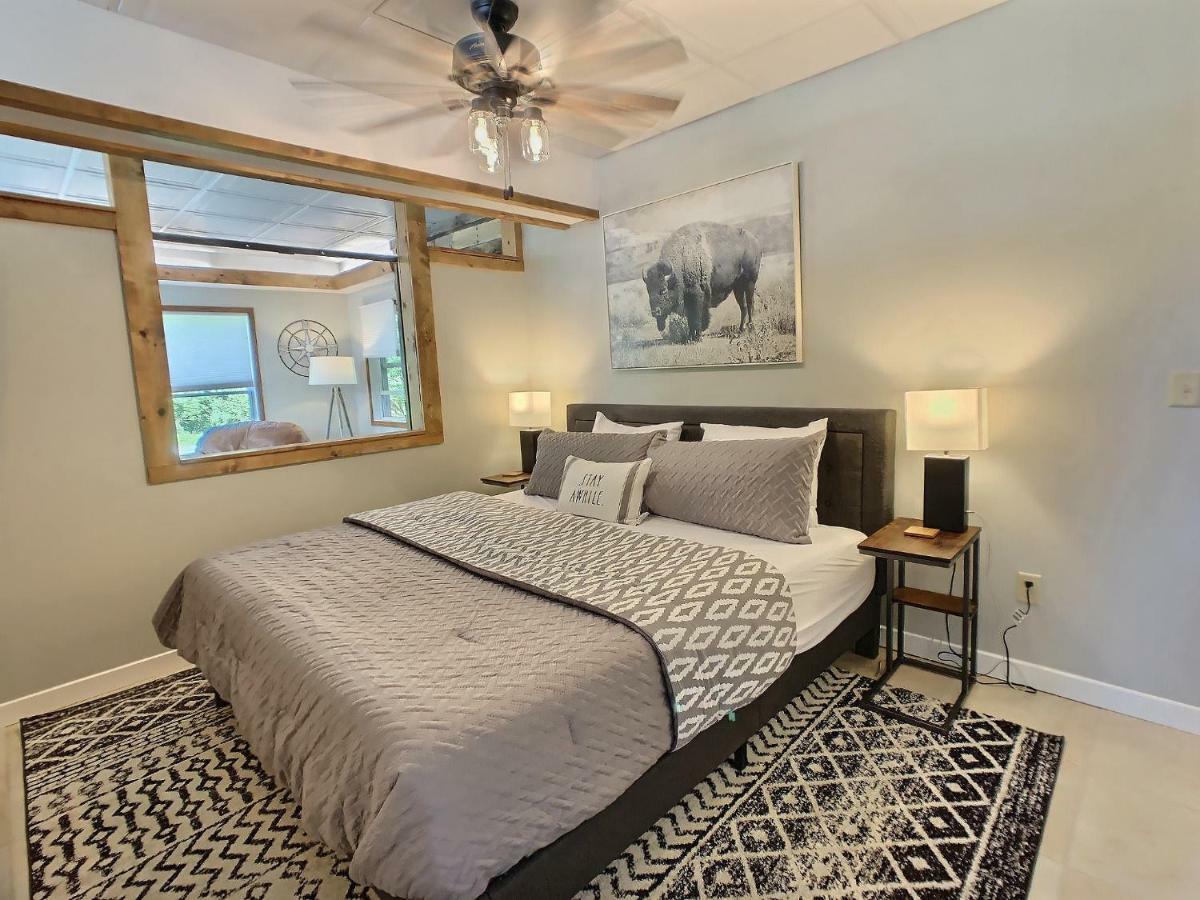 The Maples Apt - King Bed, Pet Friendly, Beautiful Views إليكوتفيل المظهر الخارجي الصورة